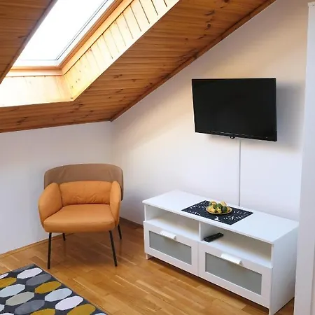 Alexandra Apartman Шарвар Экстерьер фото